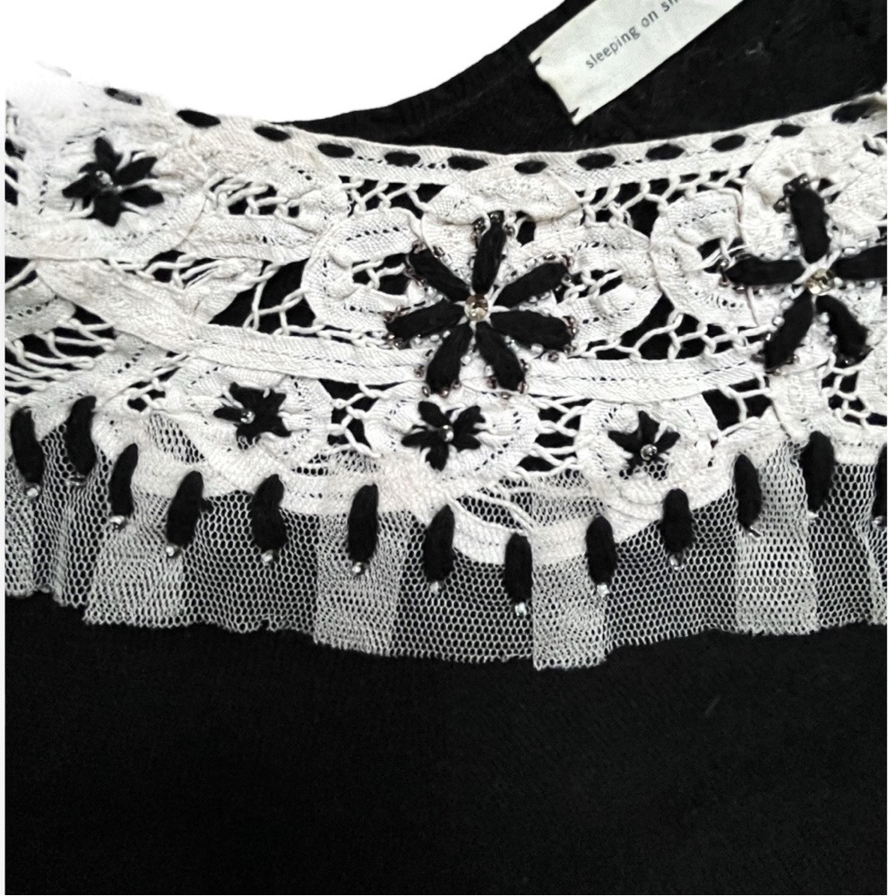 Anthropologie Sleeping on Snow Black Lambswool w/Cream Lace Detail Sweater, sz M - Picture 7 of 9